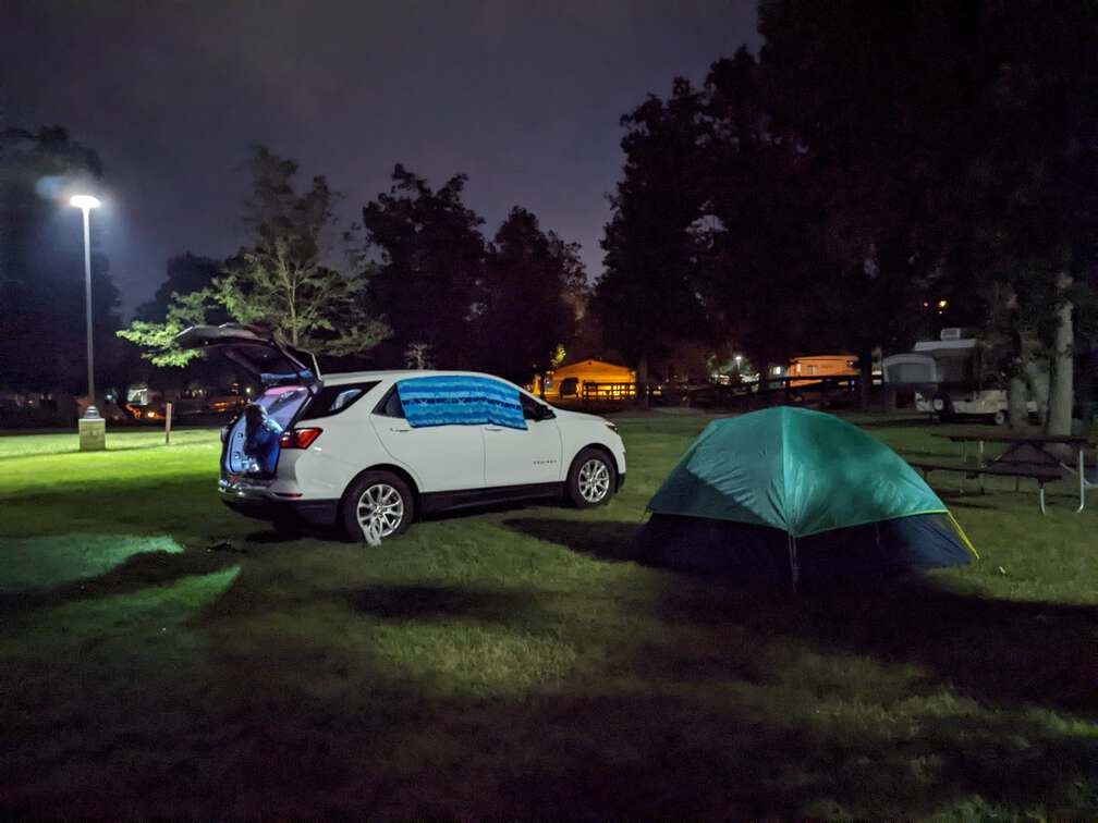 tent-and-car-camping